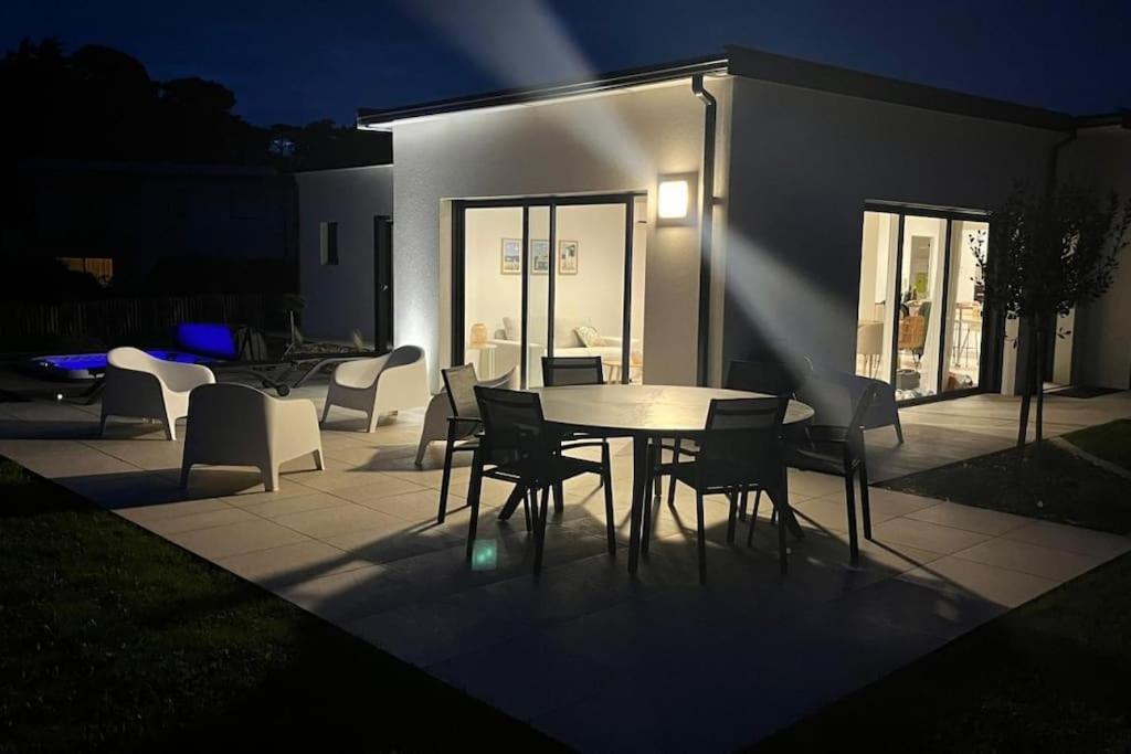 Villa Neuve Pour 6 Personnes Avec Spa Carantec Bagian luar foto