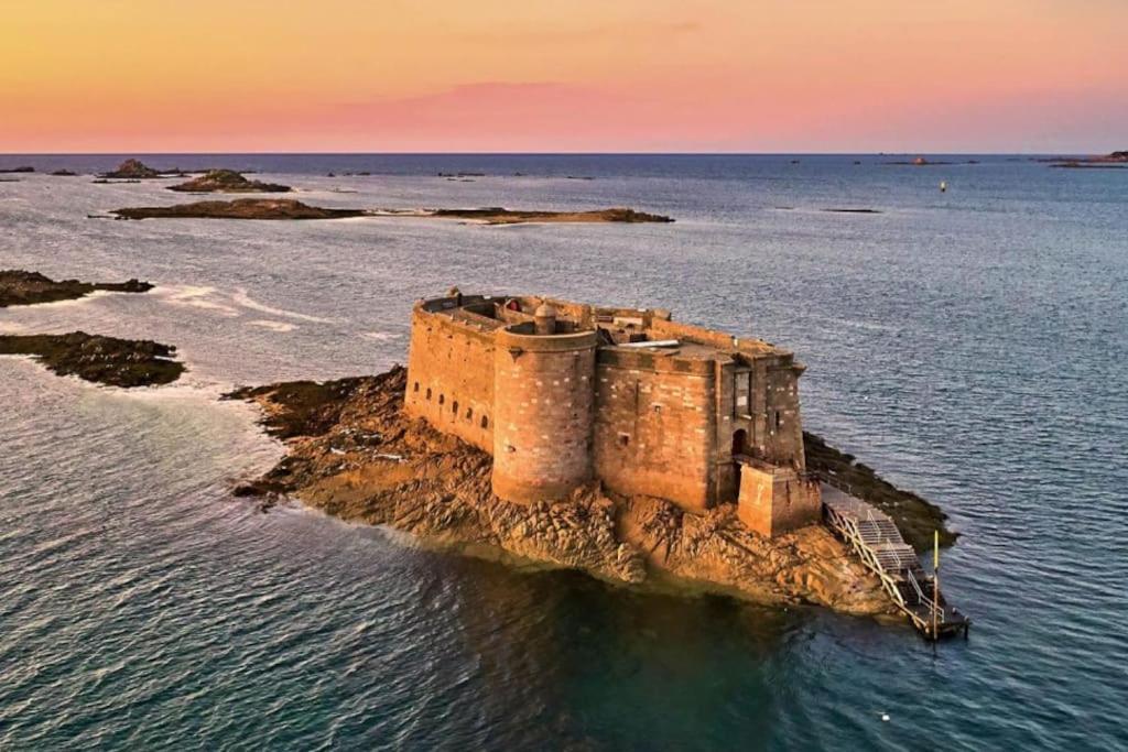 Villa Neuve Pour 6 Personnes Avec Spa Carantec Bagian luar foto